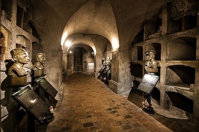 국립 하이드리히 테러 영웅 기념관 (나로드니 팜냐트니크 흐르디누 헤이드리히아디)